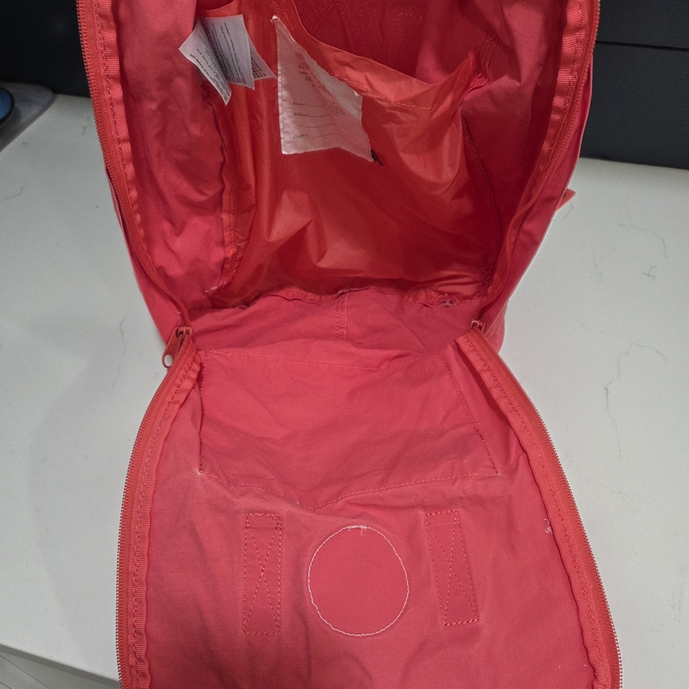Fjällräven Kånken backpack, Lightweight, Spacious Coral Pink - Picture 9 of 12